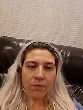 ScarletCallings420 online show from 11-22-25, 04:11