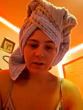 ScarletCallings420 online show from 11-24-25, 09:25