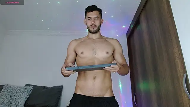 Noah jhonsonn online show from 02-18-25, 03:10