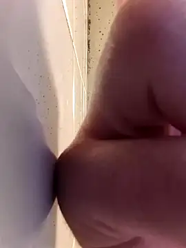 Snapshot of KinkeyCouple44 chatting on 12-19-25, 06:42 KinkeyCouple44 online show from 12-19-25, 06:42