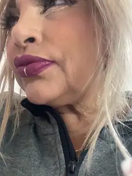 scarlett sexx69 online show from 09-26-25, 06:45