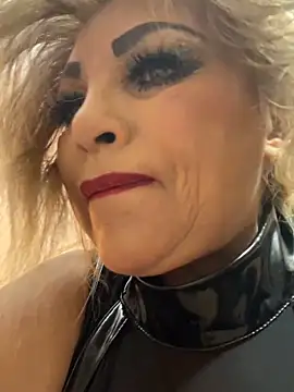 Snapshot of scarlett_sexx69 chatting on 03-27-26, 11:43 scarlett sexx69 online show from 03-27-26, 11:43