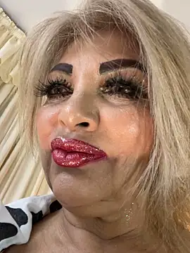 Snapshot of scarlett_sexx69 chatting on 03-28-26, 11:43 scarlett sexx69 online show from 03-28-26, 11:43