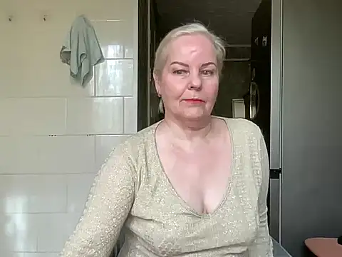 Snapshot of milaja chatting on 05-08-26, 02:22 milaja online show from 05-08-26, 02:22