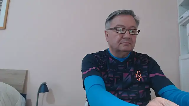 YOU6me online show from 03-18-25, 11:52