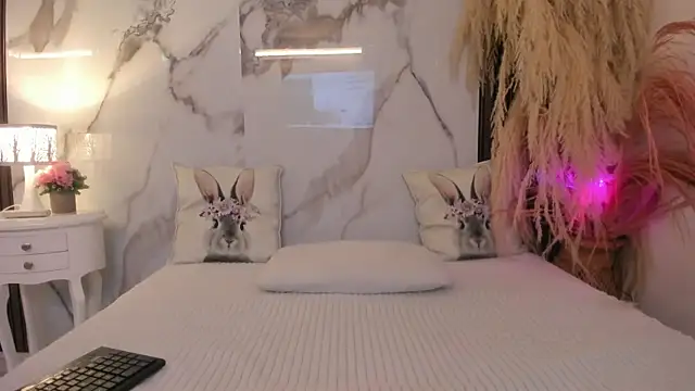 hannahill69 online show from 12-02-25, 05:35