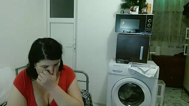 Snapshot of RidemerafSuzana chatting on 01-17-25, 04:04 RidemerafSuzana online show from 01-17-25, 04:04