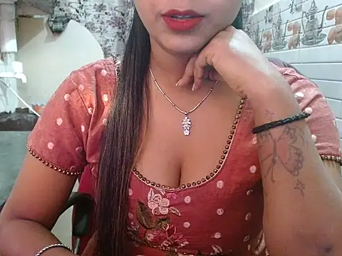 LovingPihu online show from 02-05-26, 04:28