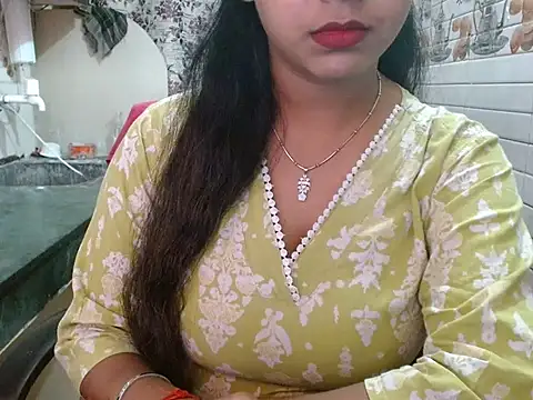 LovingPihu online show from 04-03-26, 05:49