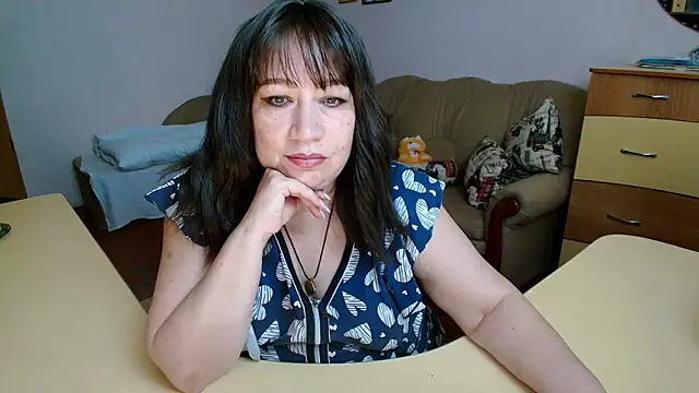 Lucretia Goldi  online show from 10-24-25, 09:11