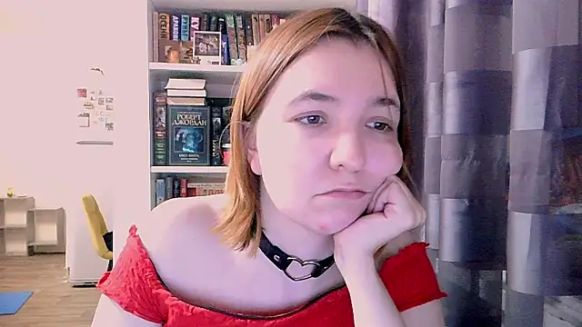 BrattyFoxyGirl online show from 03-05-25, 05:39