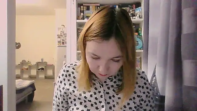 BrattyFoxyGirl online show from 11-07-25, 11:54