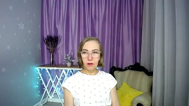 queen a n i online show from 03-24-26, 08:08