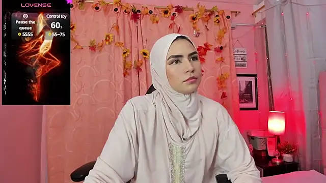 Snapshot of DarshaKhemu chatting on 12-20-24, 08:23 DarshaKhemu online show from 12-20-24, 08:23