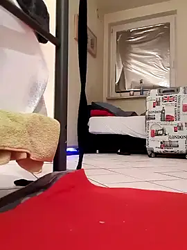 Snapshot of Bigdede3465 chatting on 01-22-25, 01:53 Bigdede3465 online show from 01-22-25, 01:53