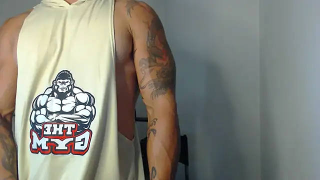 Snapshot of JacobJamess chatting on 06-12-26, 01:15 JacobJamess online show from 06-12-26, 01:15