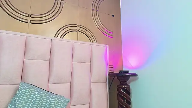 valeriaa19 online show from 02-15-26, 07:51