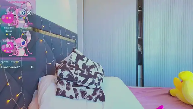 Mia Tin online show from 03-18-25, 08:47