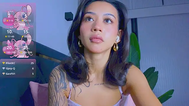 Mia Tin online show from 10-09-25, 04:16