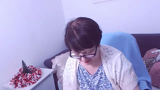 ChristaRose online show from 01-02-25, 07:01