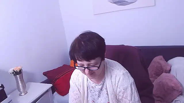 ChristaRose online show from 11-28-25, 10:23