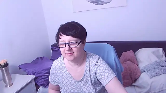 ChristaRose online show from 01-18-26, 04:22