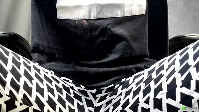 Courtney Luv online show from 10-25-25, 11:40