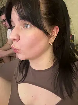 Snapshot of HellMoor chatting on 02-20-26, 11:38 HellMoor online show from 02-20-26, 11:38