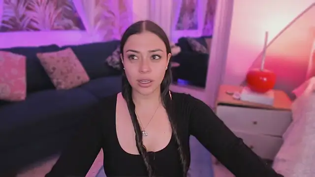 Nicolle W online show from 11-28-25, 11:57