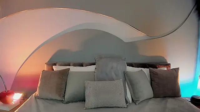 Snapshot of Nicolle_W chatting on 07-04-26, 11:49 Nicolle W online show from 07-04-26, 11:49