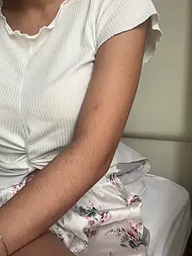 Snapshot of DulceMya6 chatting on 02-12-26, 03:07 DulceMya6 online show from 02-12-26, 03:07