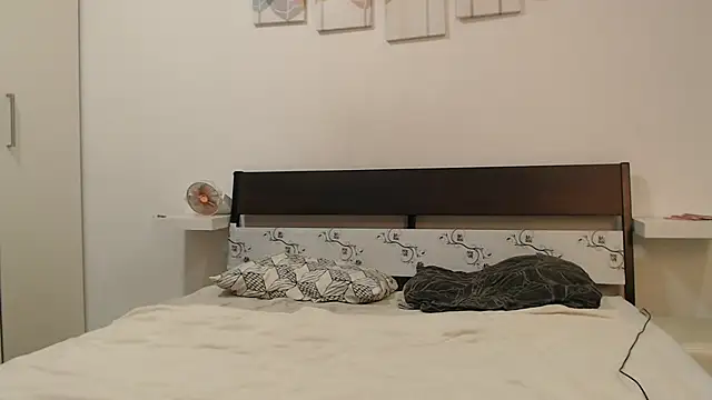 Snapshot of BlakeGumball chatting on 01-06-25, 09:54 BlakeGumball online show from 01-06-25, 09:54