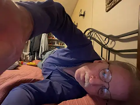 jck1m0t online show from 03-21-26, 09:18