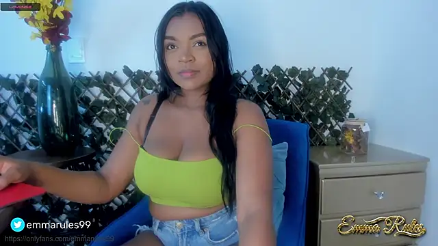 Snapshot of emma_rules99 chatting on 03-10-25, 07:07 emma rules99 online show from 03-10-25, 07:07