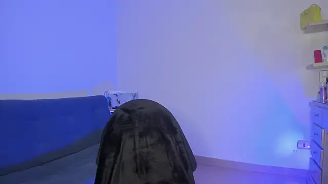 Snapshot of emma_rules99 chatting on 09-26-25, 01:42 emma rules99 online show from 09-26-25, 01:42