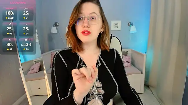 Charmy Gracy online show from 10-11-25, 11:20