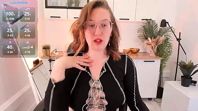 Charmy Gracy online show from 03-04-26, 11:27