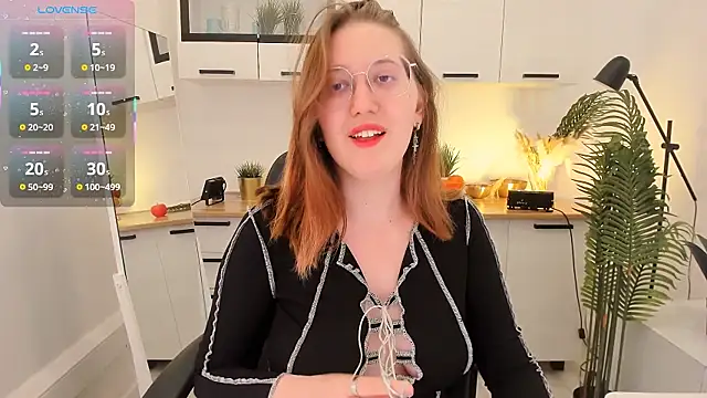 Charmy Gracy online show from 04-08-26, 11:32