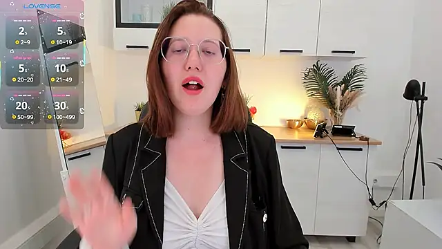 Charmy Gracy online show from 05-10-26, 11:04