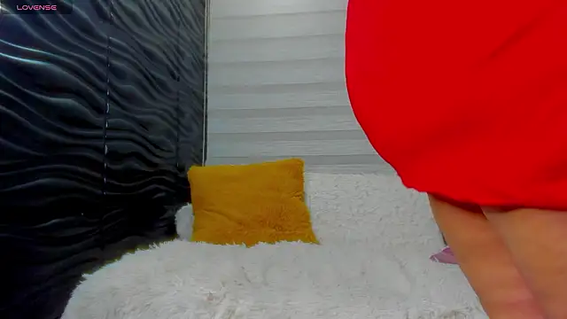 Snapshot of Pocahontas_d chatting on 02-01-26, 11:20 Pocahontas d online show from 02-01-26, 11:20