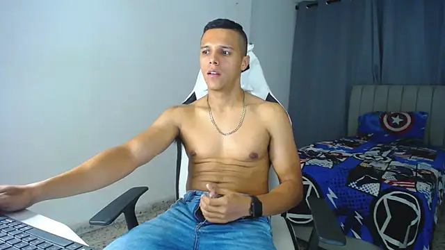 Snapshot of DavidAngell7 chatting on 02-14-25, 05:30 DavidAngell7 online show from 02-14-25, 05:30