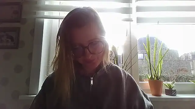 LiquidLeonie online show from 03-20-26, 07:46