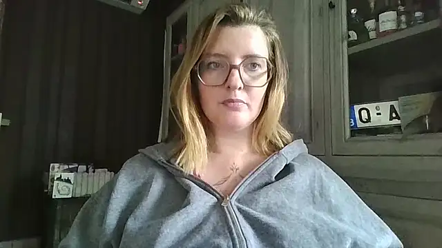 LiquidLeonie online show from 04-06-26, 09:21