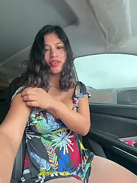 Snapshot of sexi_noemi chatting on 06-17-26, 02:18 sexi noemi online show from 06-17-26, 02:18