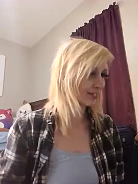 AmethystFoxx online show from 03-21-25, 05:56