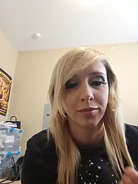 Snapshot of AmethystFoxx chatting on 06-24-26, 05:34 AmethystFoxx online show from 06-24-26, 05:34