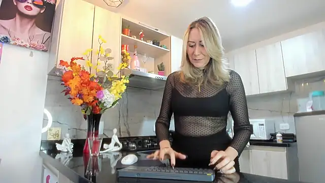 ashleymilf 1 online show from 10-29-25, 03:36