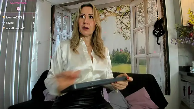 ashleymilf 1 online show from 03-18-26, 02:42