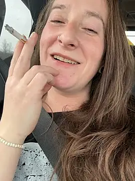 Mini And The Bear online show from 03-15-26, 08:04