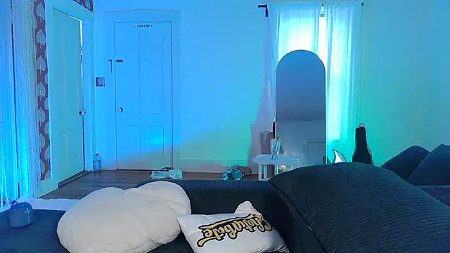 ashleyblaydex online show from 10-27-25, 08:13